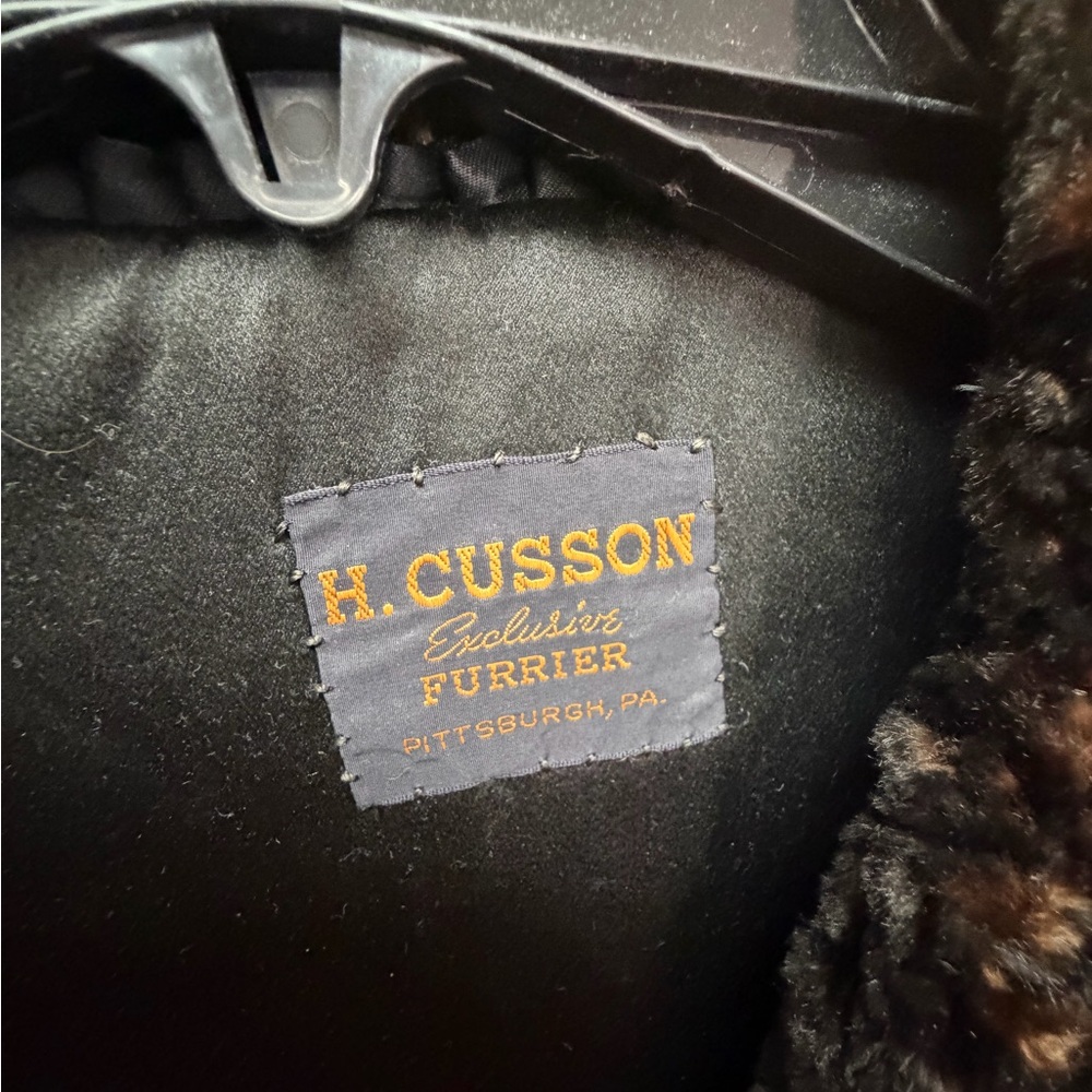 Alaskan SEAL Fur Coat by H CUSSON - Pittsburgh - Picture 6 of 16